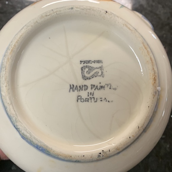 Vintage Hand Painted Portugal Large Art Pottery Pitcher Jug with Blue Flower - Picture 7 of 7